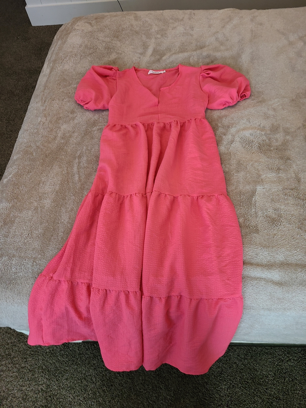 Womens Puff-Sleeve Tiered Dress - Pink